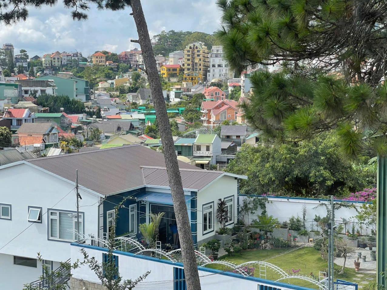 Redhouse Dalat Hotel Exterior photo